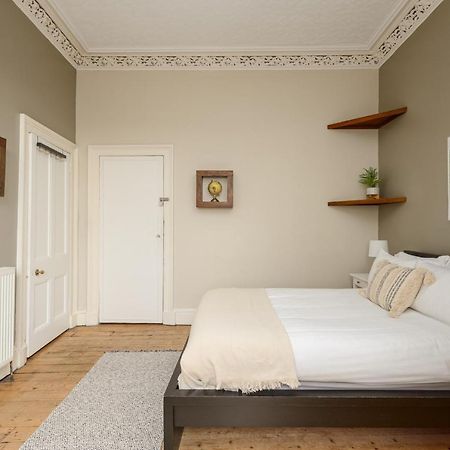 2 Bed Old Town Apartment - Next To Castle エディンバラ エクステリア 写真