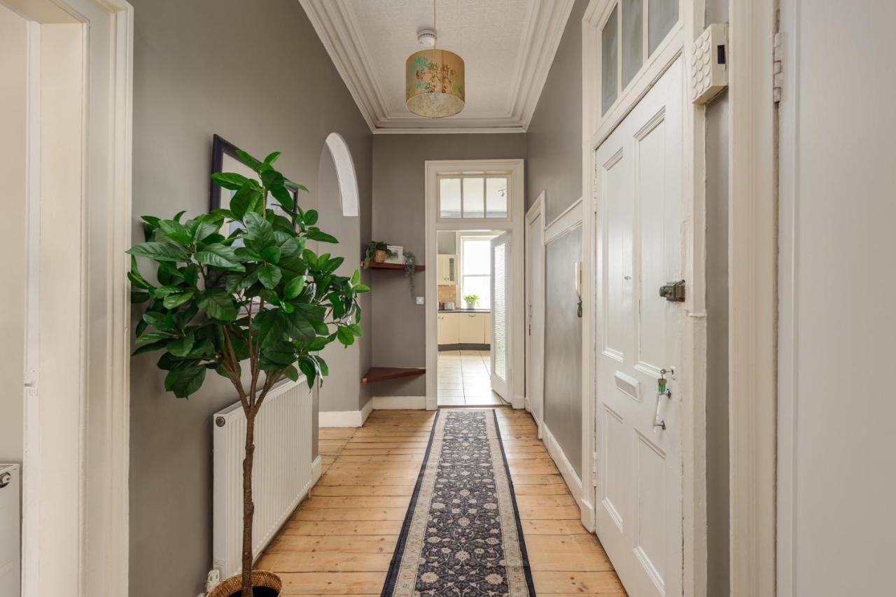 2 Bed Old Town Apartment - Next To Castle エディンバラ エクステリア 写真