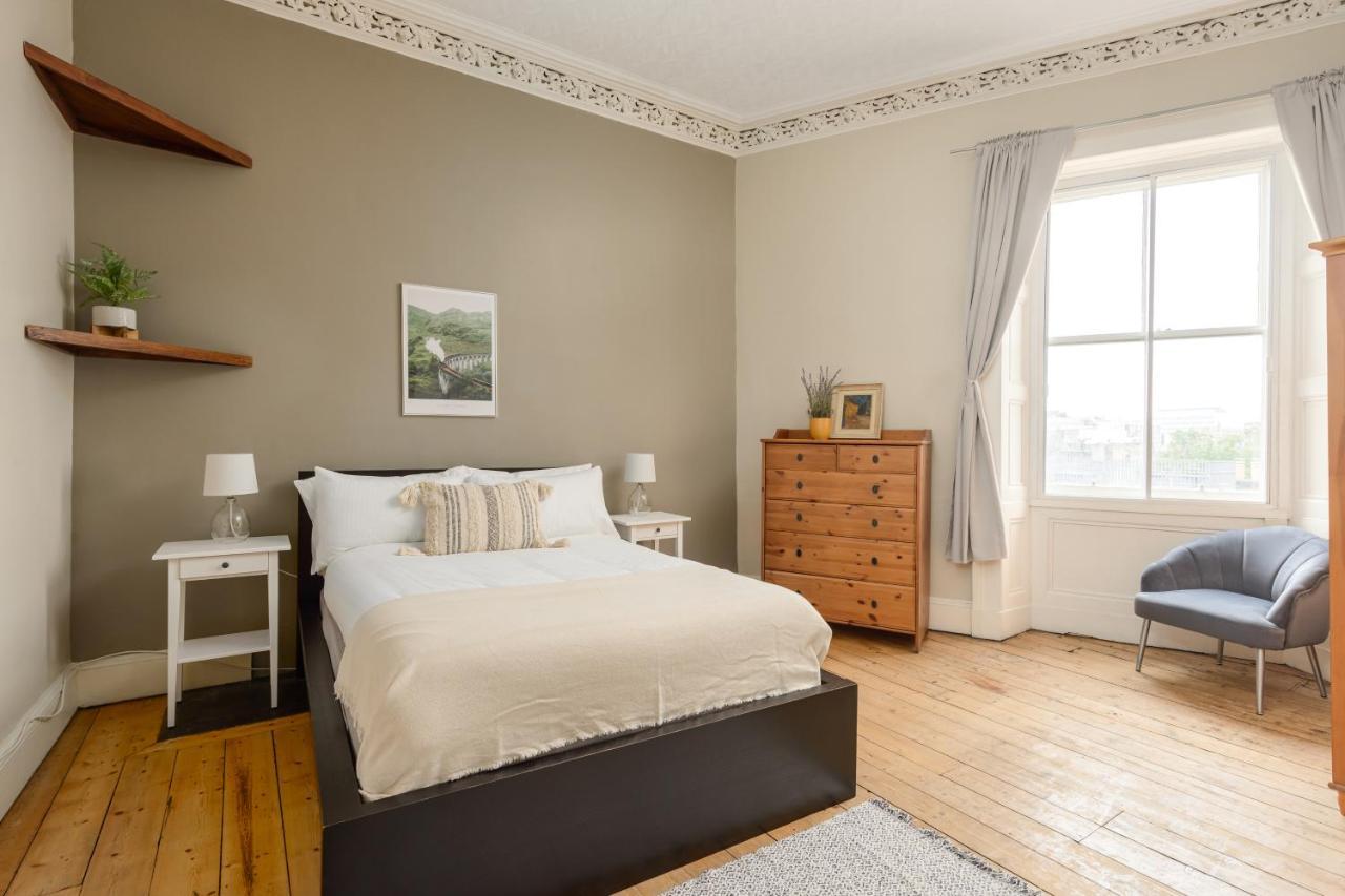 2 Bed Old Town Apartment - Next To Castle エディンバラ エクステリア 写真